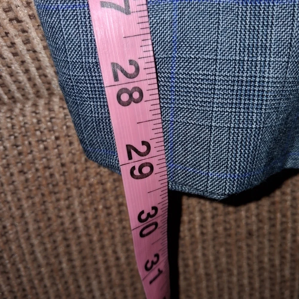 Sag Harbor Women's Gray Plaid Pants In A Size 12P. EUC. Office, Work, Business